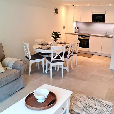 Luxury Apartment In Eurocity 지브롤터 외부 사진