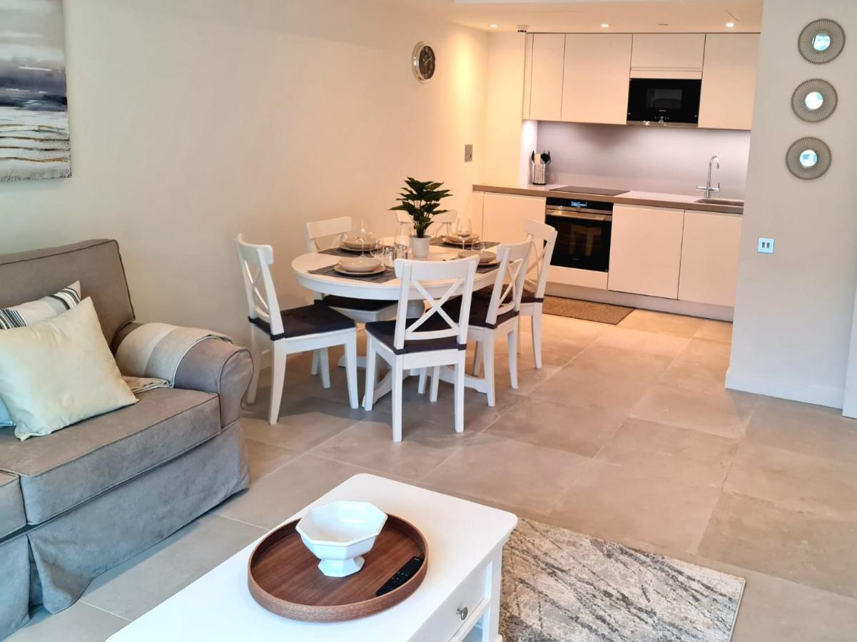 Luxury Apartment In Eurocity 지브롤터 외부 사진